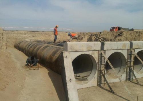 Installation of culvert km 1856   course