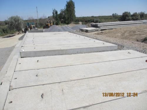 Installation of approach slabs on the bridge at SP 215 abutment No.3 