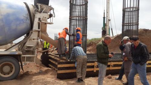 Construction of the concrete foundation on Abutment No.1 (LHS). Bridge at CH629 