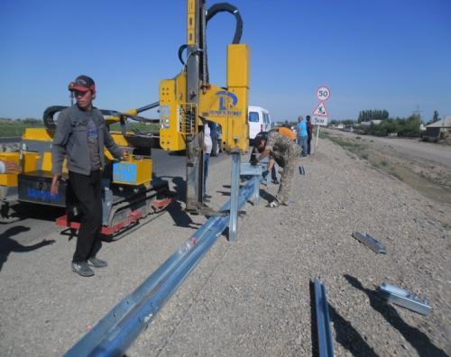 Installation of guardrails at PK-576 