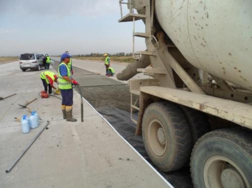 PK 840 Concrete pouring of emergency U-turn 